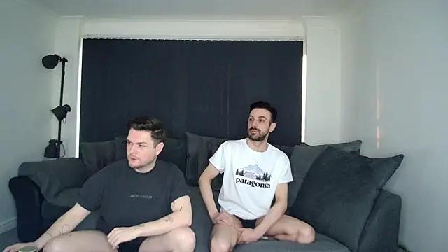 twotwinkhusbandss from StripChat