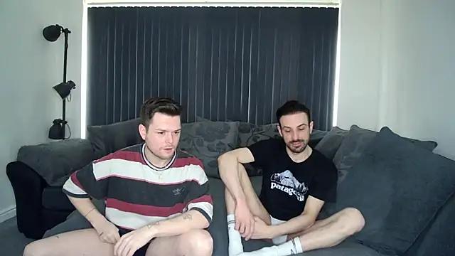 twotwinkhusbandss from StripChat