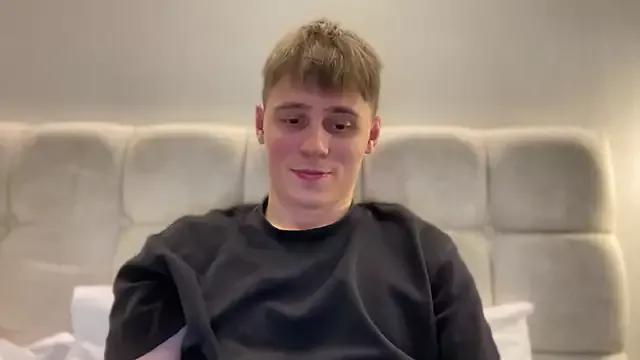 Tyler_Garner from StripChat is Freechat