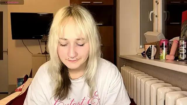 Ulemonala_Cute from StripChat is Freechat