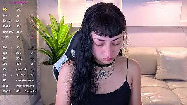 Ultraviolet_TP from StripChat is Freechat
