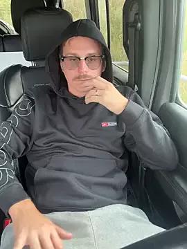 uncut_luke from StripChat