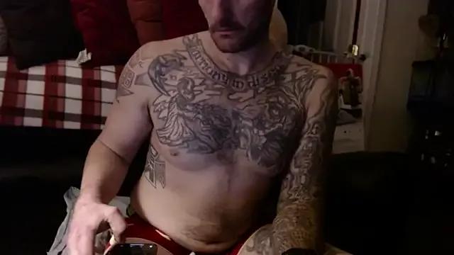 UnCuTupTheBuTT from StripChat