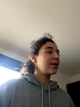 uniquerossie from StripChat is Freechat