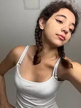 uniquerossie from StripChat is Freechat