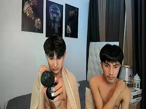 Photos of Urloverhardcock from StripChat is Freechat