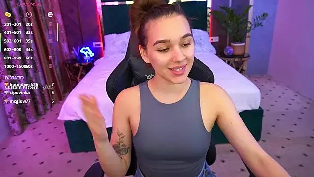 UrMuseOn from StripChat