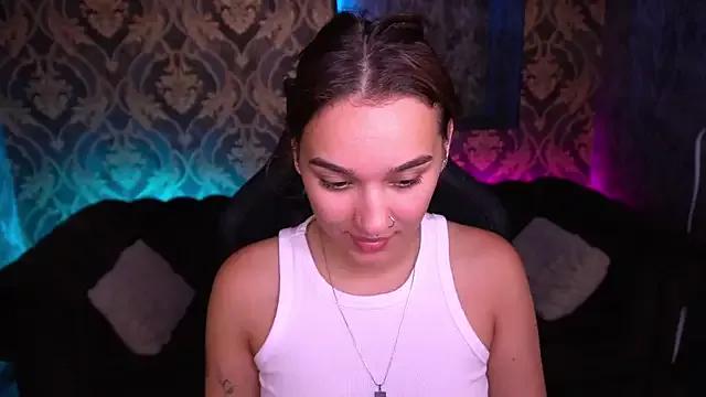 UrMuseOn from StripChat