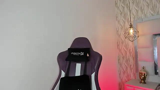 UwU_Alice from StripChat