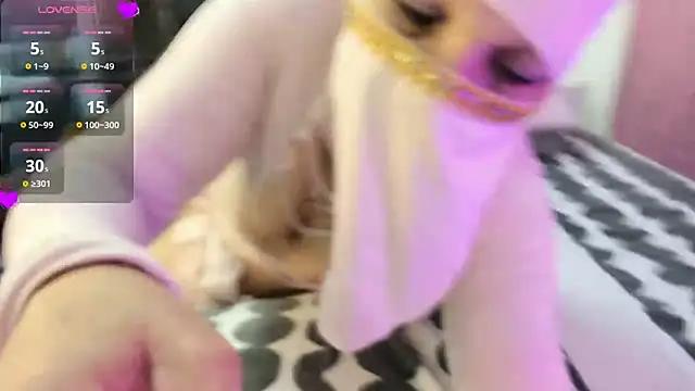 Uzziah_Sabag from StripChat