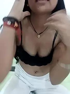 Vaani_Cutie from StripChat is Freechat