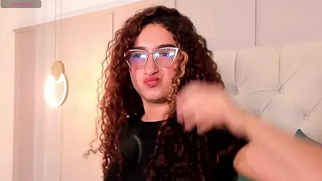 vaiholeth_sofia from StripChat is Freechat