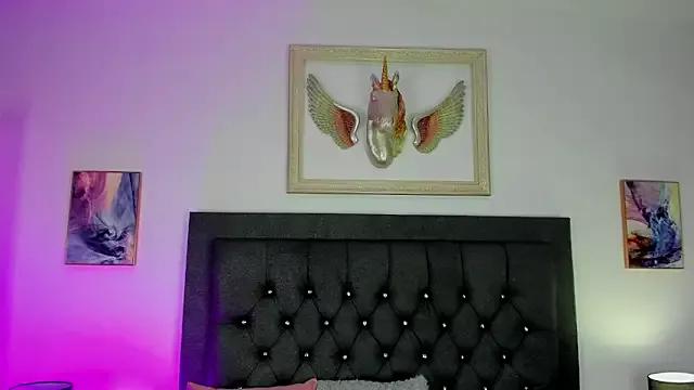 Vaiolet_swett webcams show profile image 