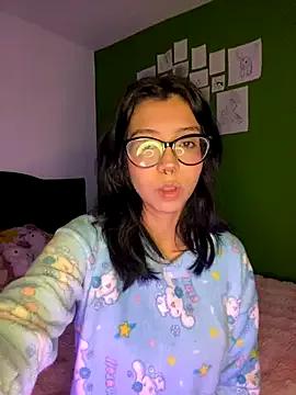 Valen-Foxx from StripChat is Freechat