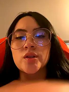 VALENORTIZ7 webcams show profile image 