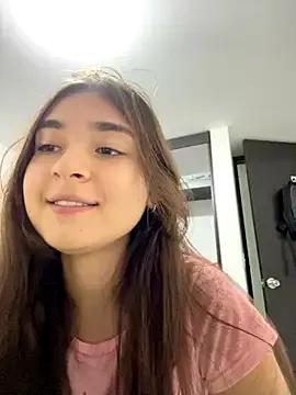 Valentina_ro from StripChat is Freechat