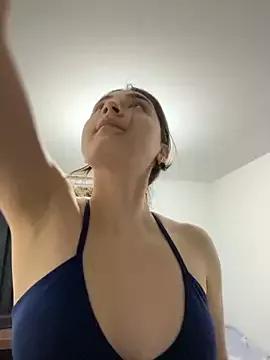 Photos of Valentina_ro from StripChat is Freechat