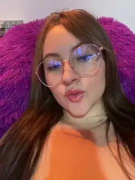 ValentinaOrtiz3 from StripChat is Freechat