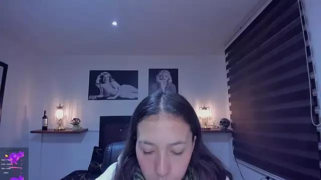Valeria_roussi from StripChat is Freechat