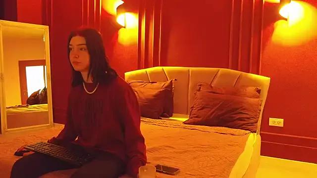 VampyScarlet from StripChat is Freechat