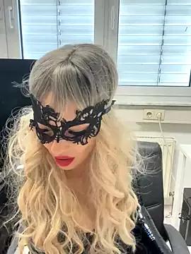 Vanessa_Heiss from StripChat is Freechat
