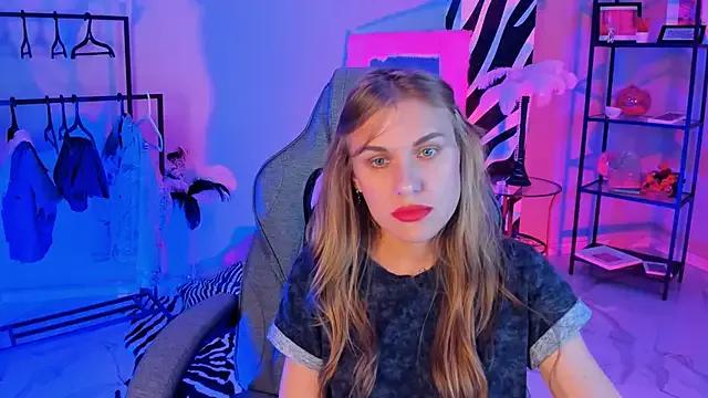 VanessaMates from StripChat is Freechat