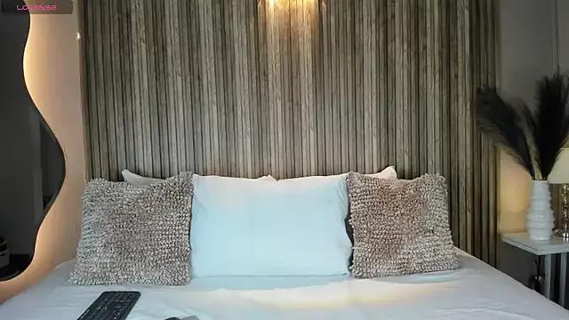 VanneCamiel from StripChat