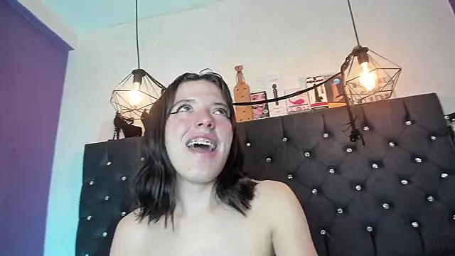 Vannesa_gomezz from StripChat