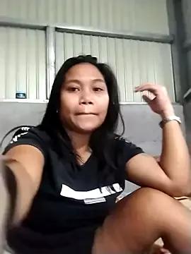 Veeluna16 from StripChat