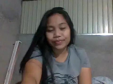 Veeluna16 from StripChat