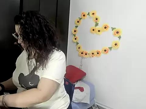 vegacristal88 from StripChat is Freechat