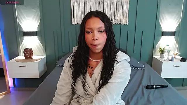 Velvet_Amara from StripChat