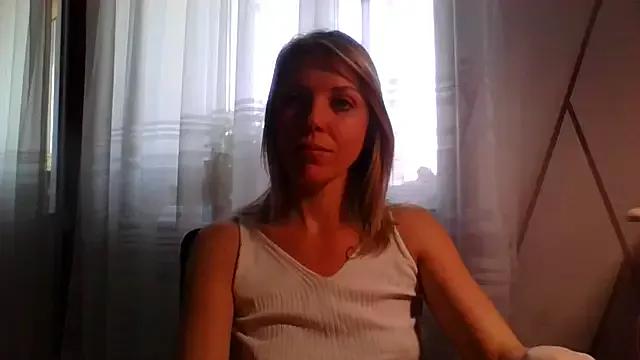 VelvetLove287 from StripChat