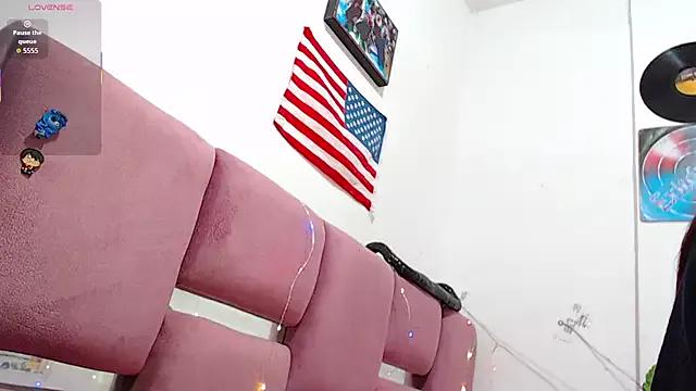 velvetrouse from StripChat is Freechat