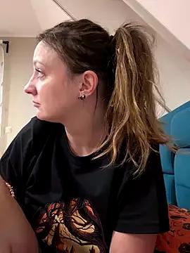 Velvetwitch87 from StripChat