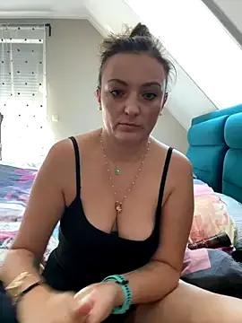 Velvetwitch87 from StripChat