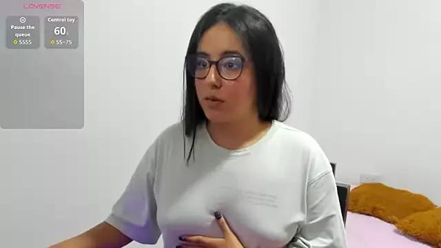 Venus_cat_ from StripChat is Freechat