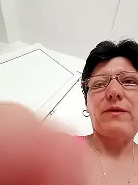 Vera_Elle from StripChat is Freechat