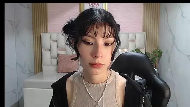 verana_s from StripChat is Freechat