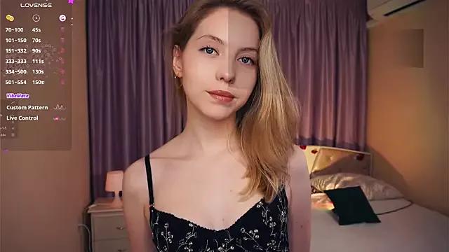 Photos of VeronaBench from StripChat is Freechat