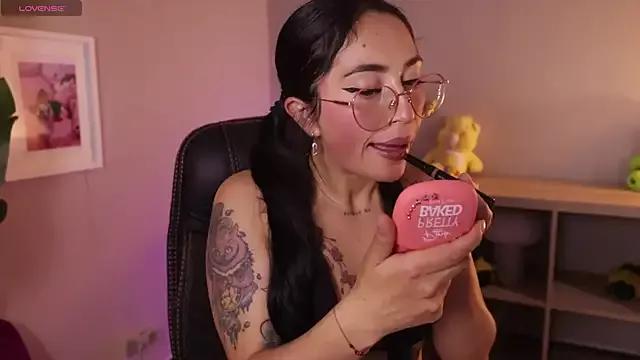 veronica_palmerr_ from StripChat is Freechat