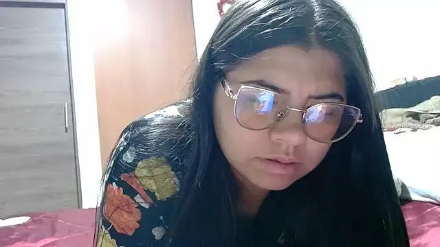 viccky_vick from StripChat