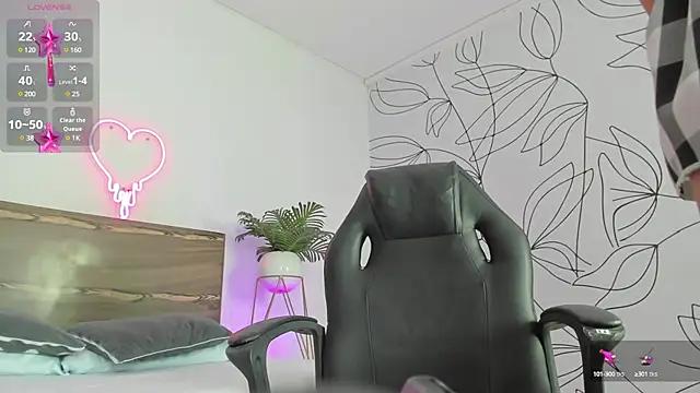 Dirty chat webcam: explore liveshows with versed models, from laying bare to fetishes, in a variety of sexy free adult webcams.