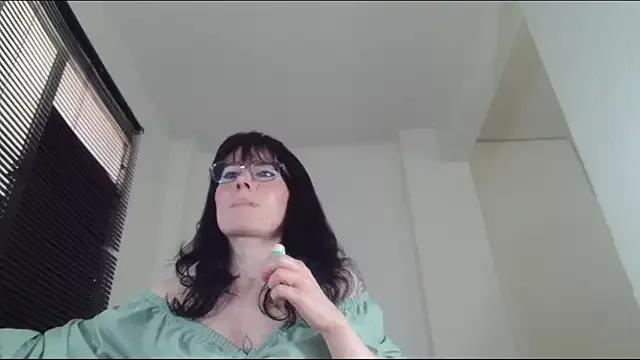 Victoria_Fountain from StripChat is Freechat