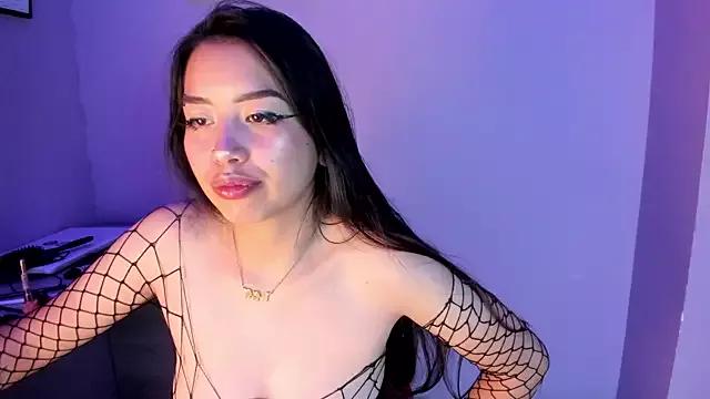 Viioletthott7 from StripChat