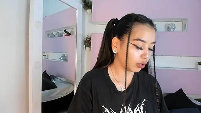 Viioletthott7 from StripChat