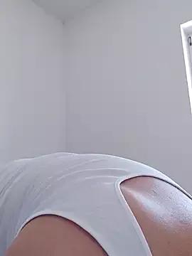 VikaKing from StripChat is Freechat