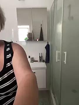 Viki100paradise from StripChat