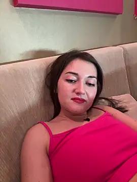 Viki8989sweet from StripChat