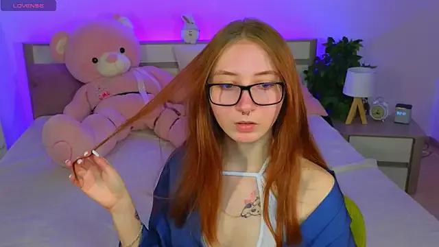 VikiVixen from StripChat